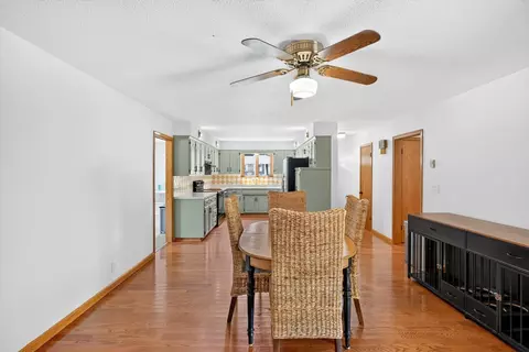 Dining - 1635 Oak Dr, Aurora, MO 65605 photo 1 of 3