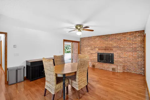 Dining - 1635 Oak Dr, Aurora, MO 65605 photo 3 of 3
