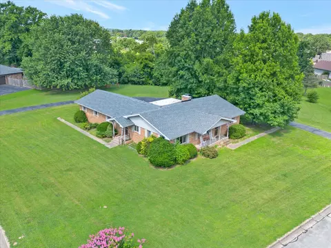 View/Area - 1635 Oak Dr, Aurora, MO 65605 photo 1 of 4