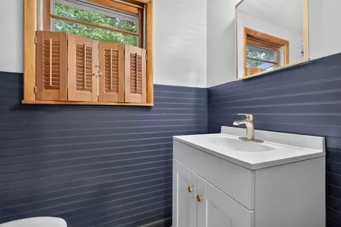 Bath - 1428 S Marlan Ave, Springfield, MO 65804 photo 1 of 5