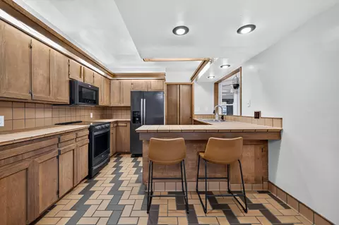 Kitchen - 1428 S Marlan Ave, Springfield, MO 65804 photo 1 of 4