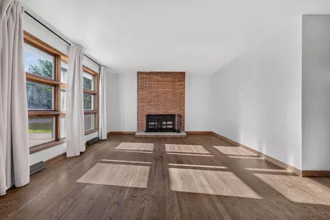 Living - 1428 S Marlan Ave, Springfield, MO 65804 photo 3 of 4