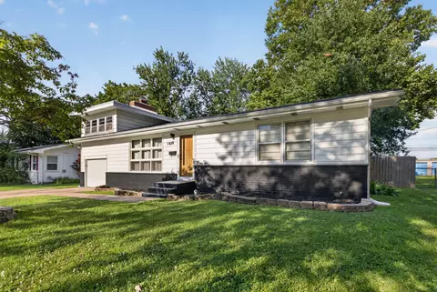 Exterior - 1428 S Marlan Ave, Springfield, MO 65804 photo 2 of 12
