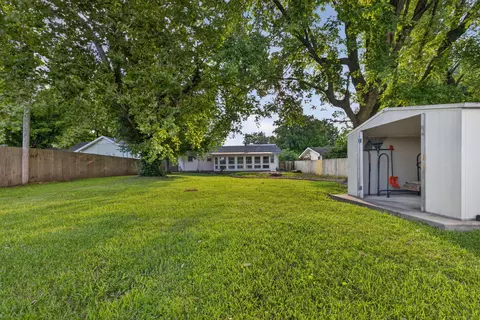 Exterior - 1428 S Marlan Ave, Springfield, MO 65804 photo 9 of 12
