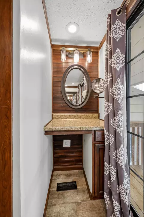 Bath - 17 Hillside Dr, Nixa, MO 65714 photo 4 of 7