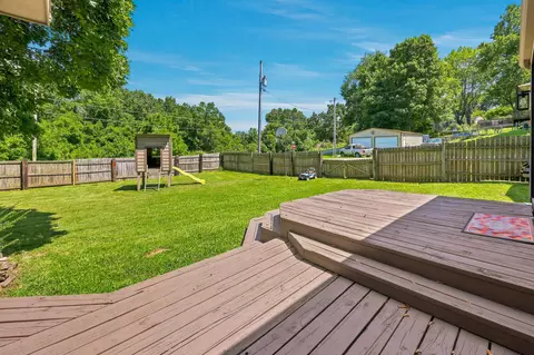 Exterior - 17 Hillside Dr, Nixa, MO 65714 photo 9 of 10
