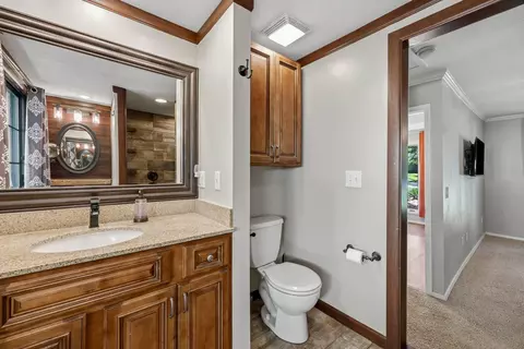 Bath - 17 Hillside Dr, Nixa, MO 65714 photo 2 of 7