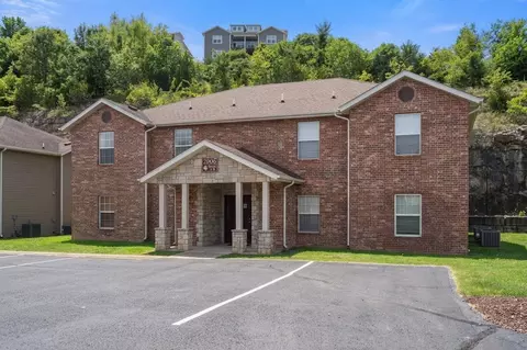 Exterior - 2906 Vinyards Pkwy #3, Branson, MO 65616 photo 9 of 9