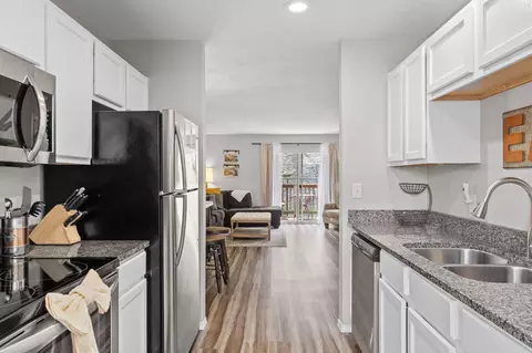 Kitchen - 2906 Vinyards Pkwy #3, Branson, MO 65616 photo 1 of 5