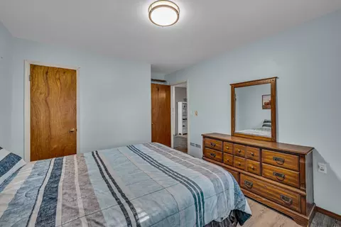 Bedroom - 17883 County Road 522, Gainesville, MO 65655 photo 4 of 7