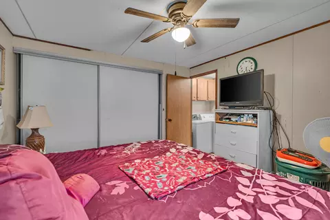 Bedroom - 17883 County Road 522, Gainesville, MO 65655 photo 6 of 7