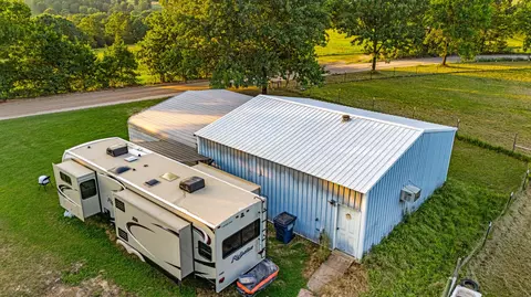 Exterior - 17883 County Road 522, Gainesville, MO 65655 photo 9 of 20