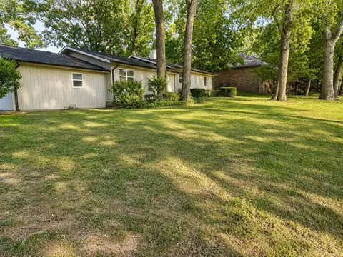 Exterior - 8310 Interlochen Dr, Nixa, MO 65714 photo 5 of 5