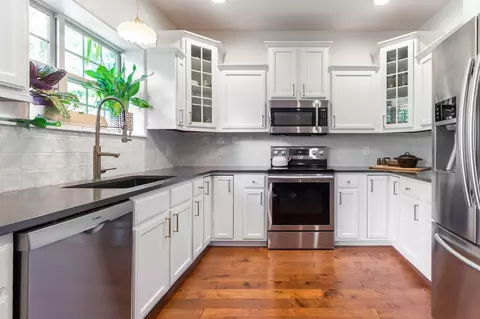 Kitchen - 569 Jasmine Dr, Branson, MO 65616 photo 1 of 1