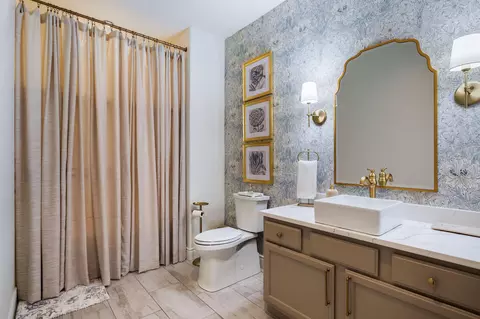 Bath - 569 Jasmine Dr, Branson, MO 65616 photo 3 of 5