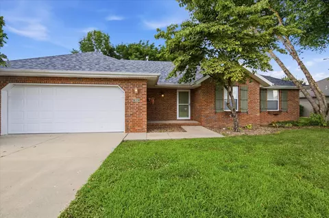 904 E Waterford Blvd, Ozark, MO 65721 photo 4