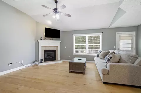 904 E Waterford Blvd, Ozark, MO 65721 photo 5