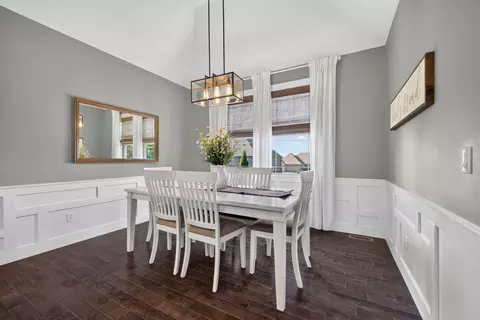 Dining - 102 E Ironwood Dr, Republic, MO 65738 photo 1 of 3