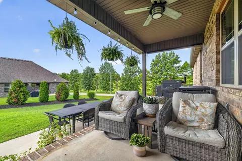 Exterior - 102 E Ironwood Dr, Republic, MO 65738 photo 4 of 11