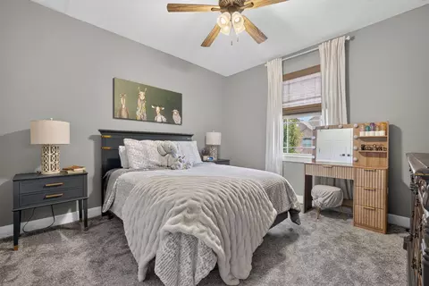 Bedroom - 102 E Ironwood Dr, Republic, MO 65738 photo 4 of 7