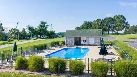 Exterior - 102 E Ironwood Dr, Republic, MO 65738 photo 7 of 11