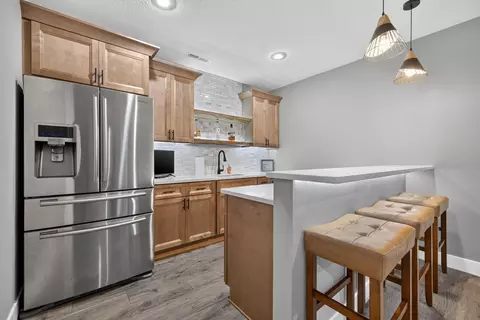 Kitchen - 102 E Ironwood Dr, Republic, MO 65738 photo 8 of 11