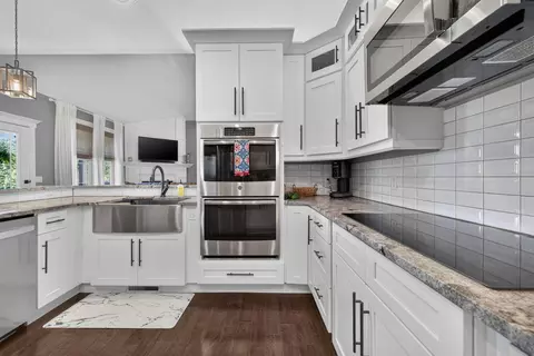 Kitchen - 102 E Ironwood Dr, Republic, MO 65738 photo 5 of 11