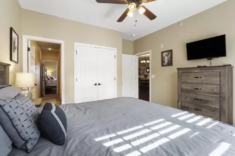 Bedroom - 51 Eagles Ridge Ln #14, Branson, MO 65616 photo 10 of 12