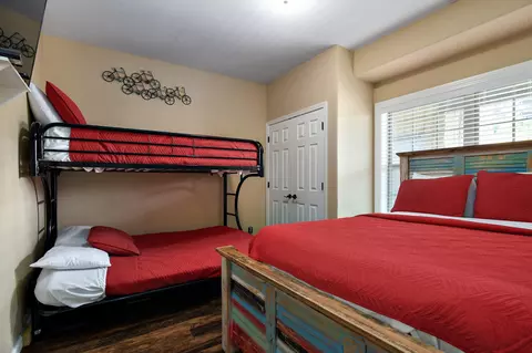 Bedroom - 51 Eagles Ridge Ln #14, Branson, MO 65616 photo 4 of 12