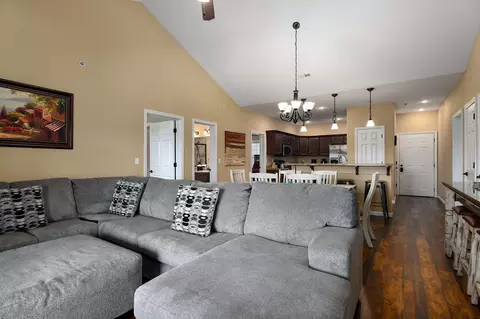 Living - 51 Eagles Ridge Ln #14, Branson, MO 65616 photo 1 of 6