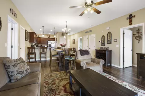 Living - 51 Eagles Ridge Ln #14, Branson, MO 65616 photo 4 of 6