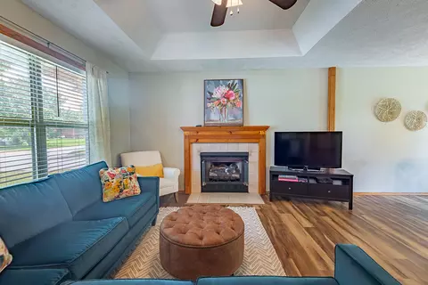 Living - 3368 W Deerfield St, Springfield, MO 65807 photo 3 of 5