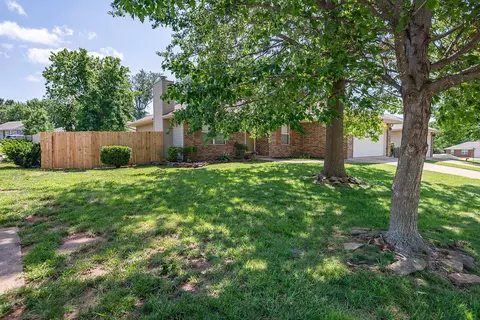 Exterior - 3368 W Deerfield St, Springfield, MO 65807 photo 7 of 9