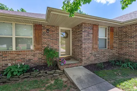 Exterior - 3368 W Deerfield St, Springfield, MO 65807 photo 3 of 9