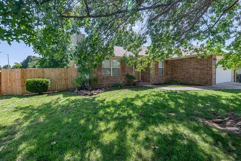 Exterior - 3368 W Deerfield St, Springfield, MO 65807 photo 8 of 9