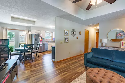 Entry Way - 3368 W Deerfield St, Springfield, MO 65807 photo 2 of 2