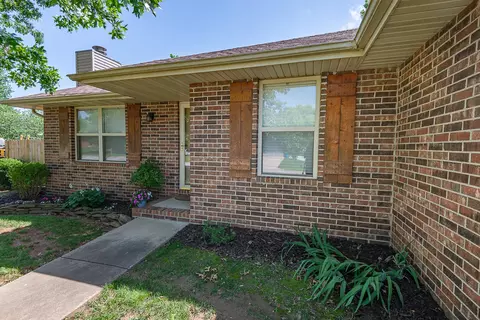 Exterior - 3368 W Deerfield St, Springfield, MO 65807 photo 2 of 9
