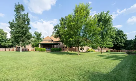 Exterior - 803 E Carleton St, Springfield, MO 65810 photo 8 of 18