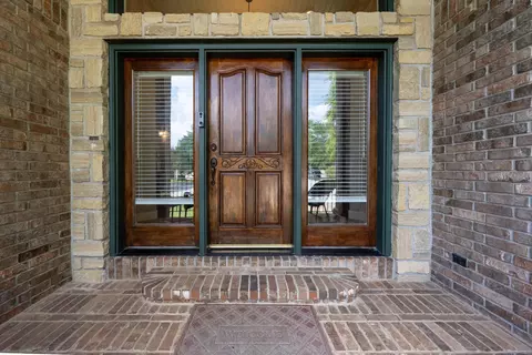 Entry Way - 803 E Carleton St, Springfield, MO 65810 photo 1 of 8