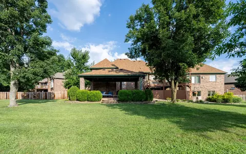 Exterior - 803 E Carleton St, Springfield, MO 65810 photo 7 of 18