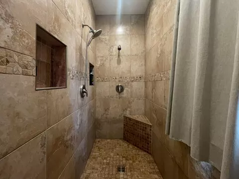 Bath - 803 E Carleton St, Springfield, MO 65810 photo 3 of 9