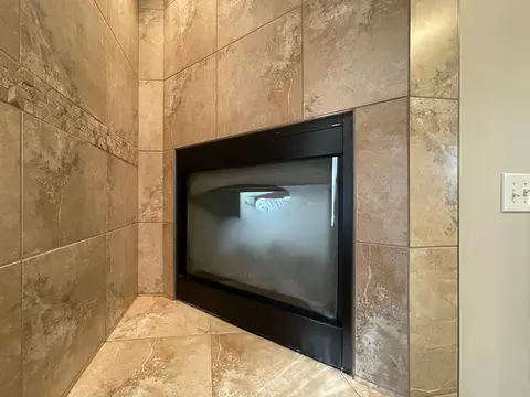 Bath - 803 E Carleton St, Springfield, MO 65810 photo 5 of 9