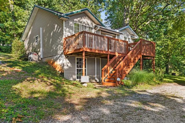 1843 County Farm Rd, Cassville, MO 65625