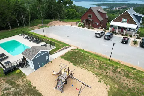 160 Chateau Ridge Trl, Branson, MO 65616 photo 8
