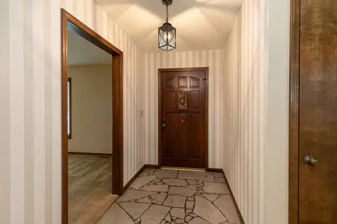 Entry Way - 1536 E Hanover St, Springfield, MO 65804 photo 1 of 4