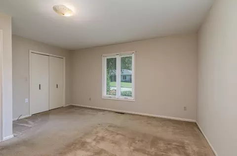 Bedroom - 1536 E Hanover St, Springfield, MO 65804 photo 5 of 6