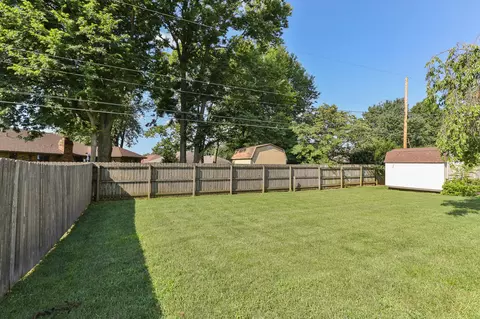 Exterior - 1536 E Hanover St, Springfield, MO 65804 photo 6 of 7