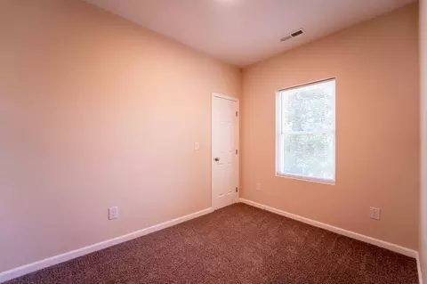 Bedroom - 213 N Elder St, Buffalo, MO 65622 photo 2 of 3
