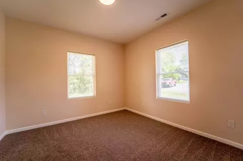 Bedroom - 213 N Elder St, Buffalo, MO 65622 photo 1 of 3