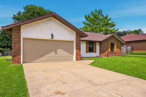 Exterior - 3187 W Berkeley St, Springfield, MO 65807 photo 6 of 6